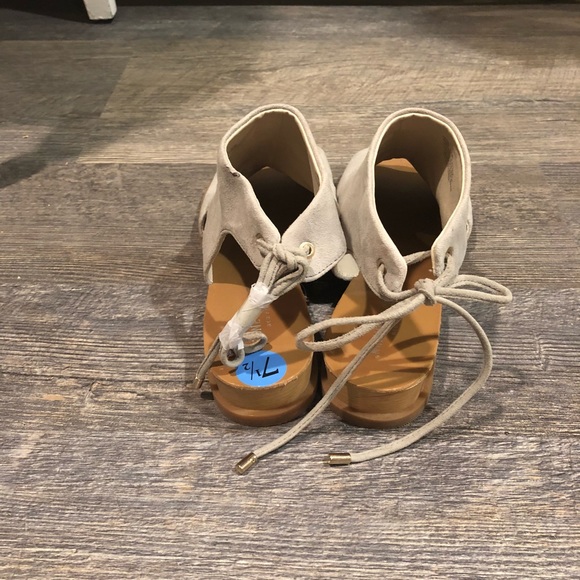 Kenneth Cole sandals - Picture 2 of 7